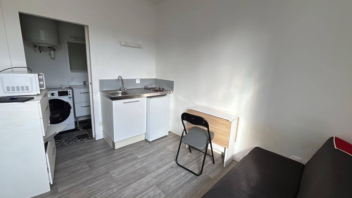 Appartement 1 pièce 12 m² · à Poitiers · 11,9 m² · 374 €