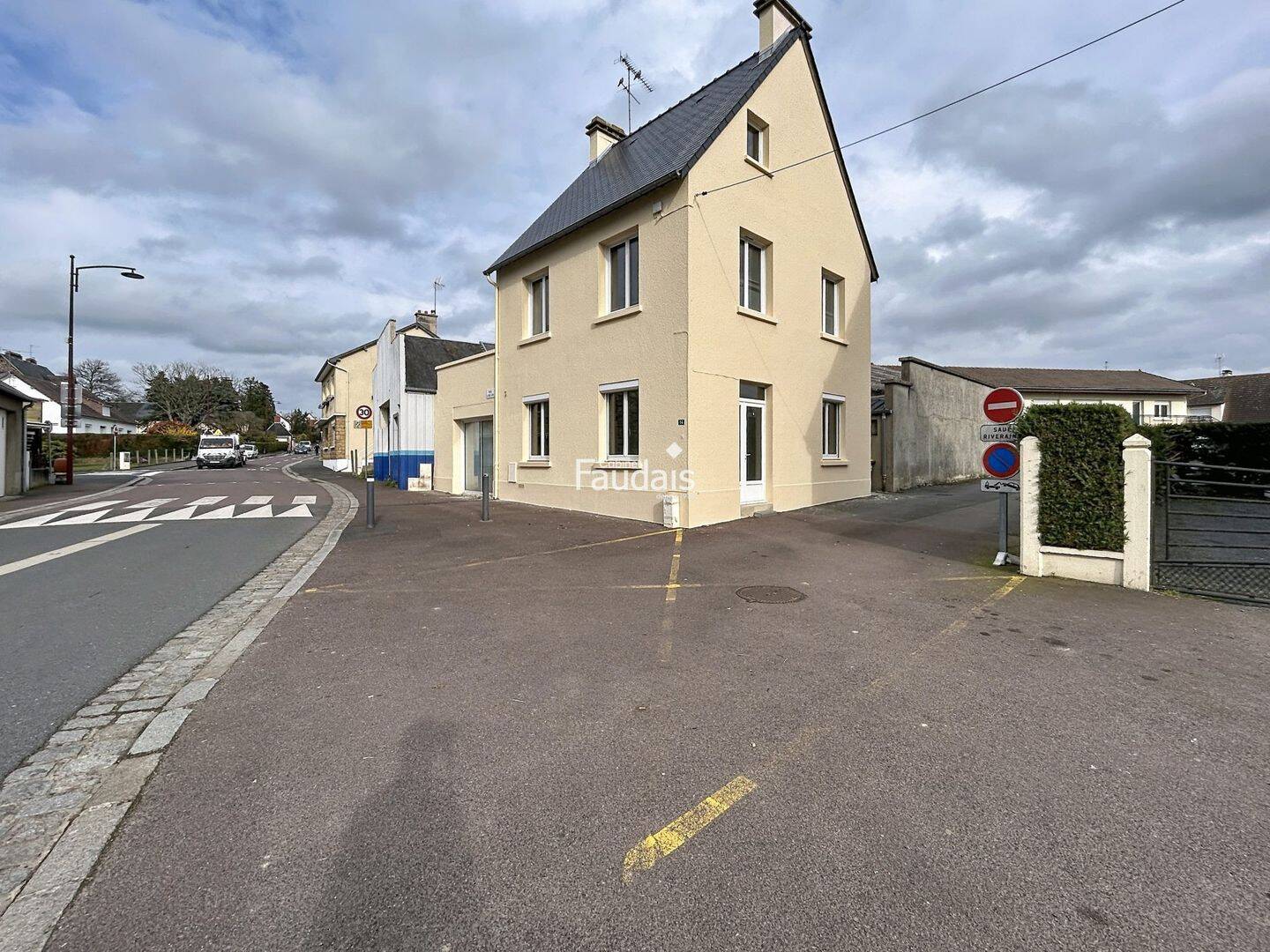 Appartement 2 pièces 37 m² · à Condé-sur-Vire · 36,5 m² · 375 €/mois