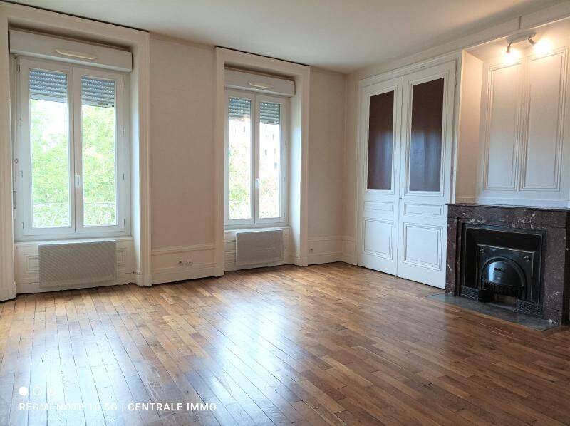 Appartement 2 pièces 73 m² · à Villeurbanne · 73 m² · 816 €
