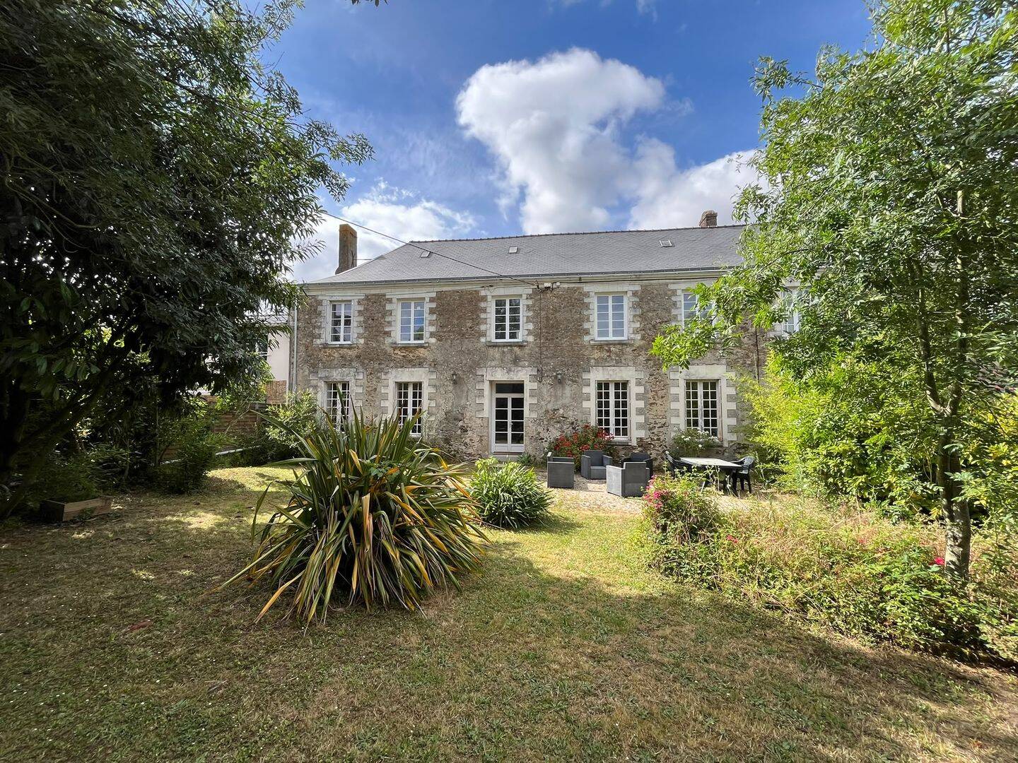 Maison 6 pièces 162 m² · à Saint-Colomban · 162 m² · 426 400 €