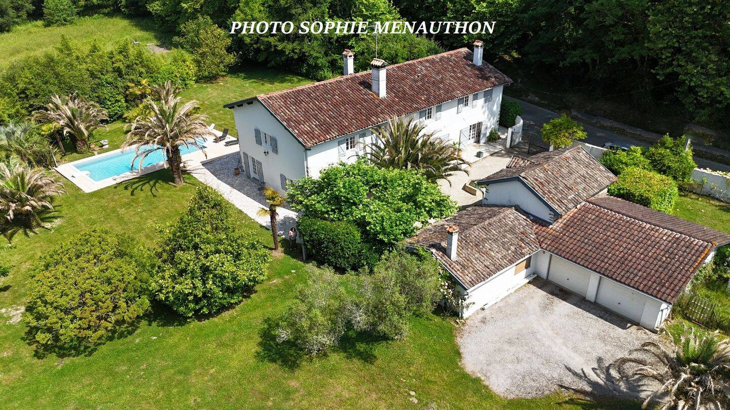 Maison 10 pièces 310 m² · à Bayonne · 310 m² · 1 299 000 €