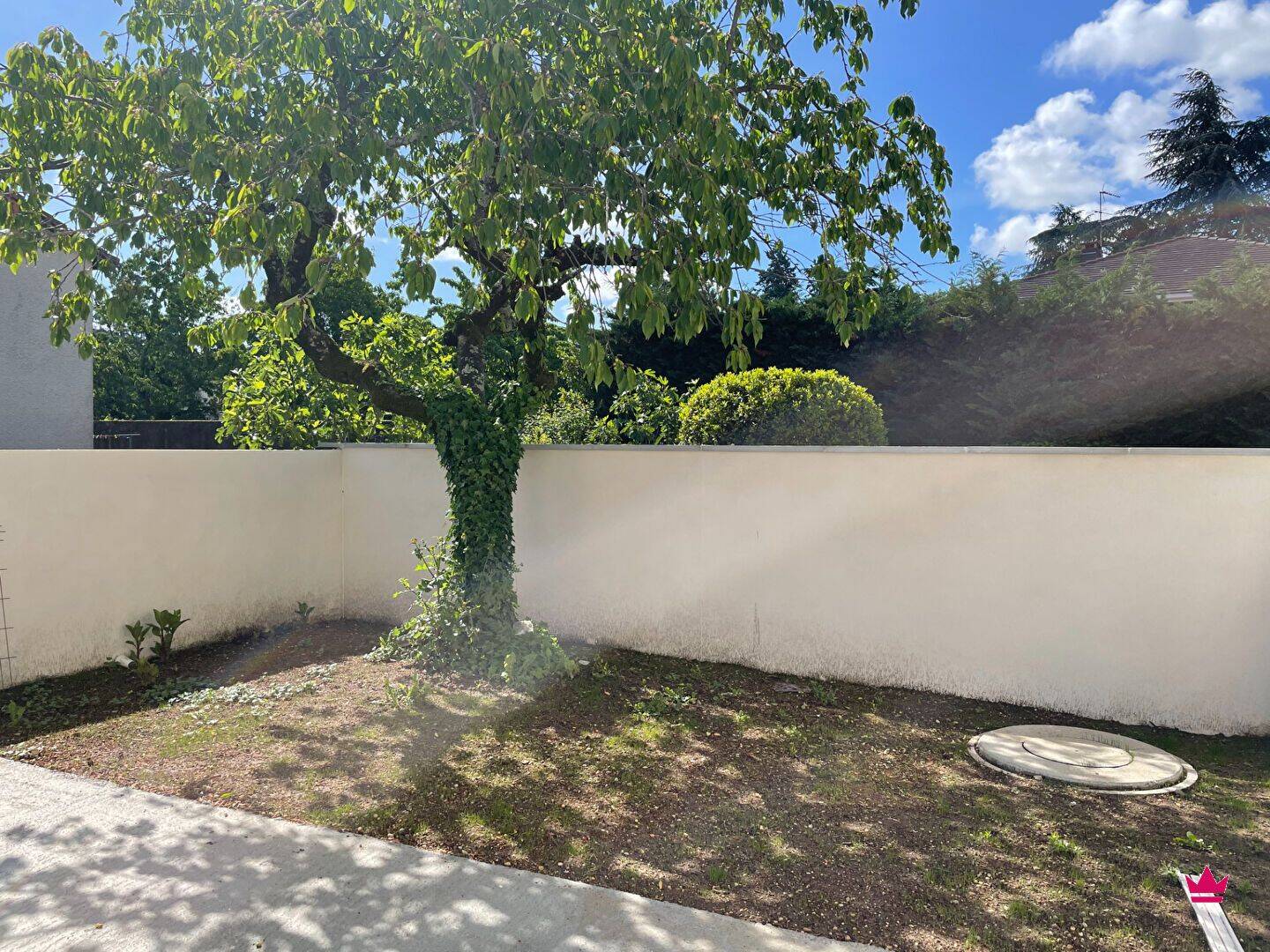 Appartement 1 pièce 27 m² · à Saint-Priest · 27,3 m² · 606 €