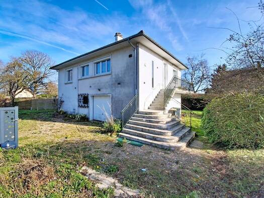 Maison à vendre 186 750 € 3 pièces 2 chambres 78 m² 939 m² de terrain Vexin-sur-Epte 27510