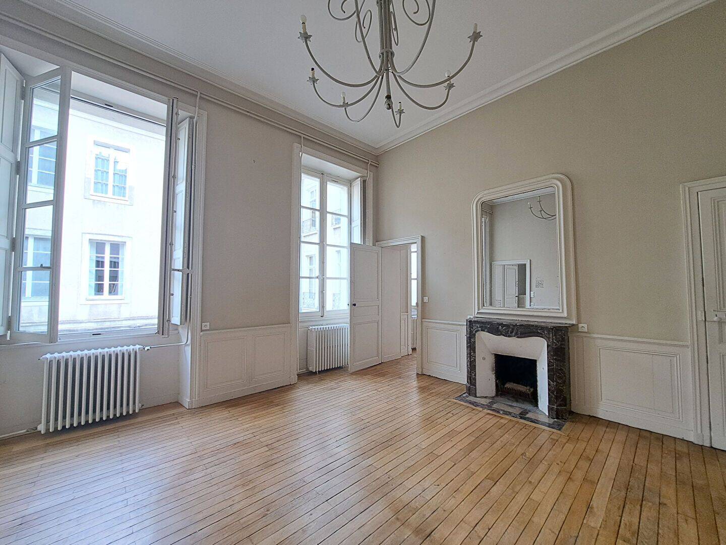 Appartement 4 pièces 117 m² · à Nantes · 117 m² · 1 500 €/mois