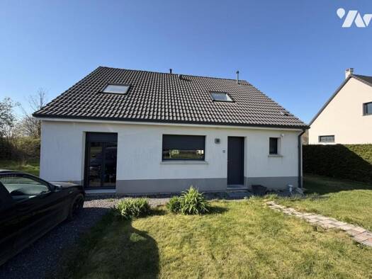 Maison à vendre 231 000 € 5 pièces 4 chambres 1 578 m² de terrain Mailly-Maillet 80560