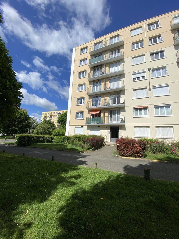 Appartement 4 pièces 69 m² · à Dreux · 69,1 m² · 880 €