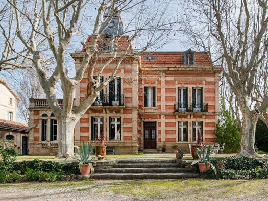 Maison à vendre 1 490 000 € 8 pièces 7 chambres 378 m² 3 565 m² de terrain Le Pilon Blanc Salon-de-Provence 13300