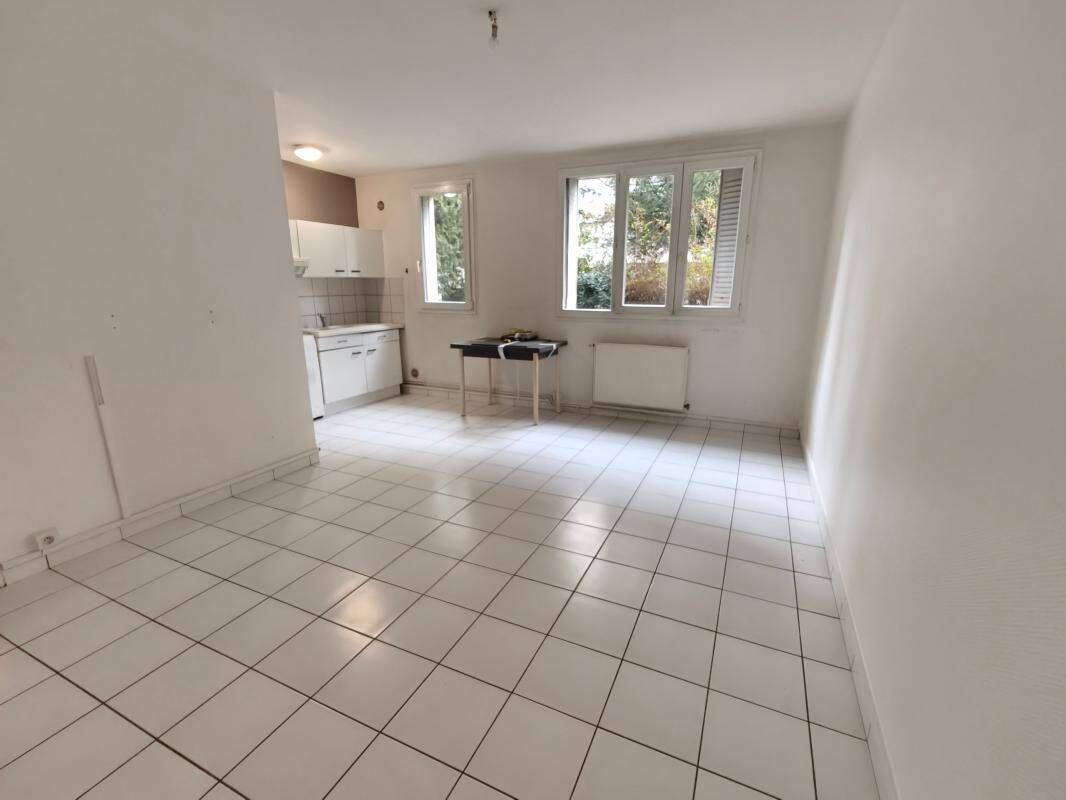 Appartement 2 pièces 38 m² · à Grenoble · 37,8 m² · 585 €