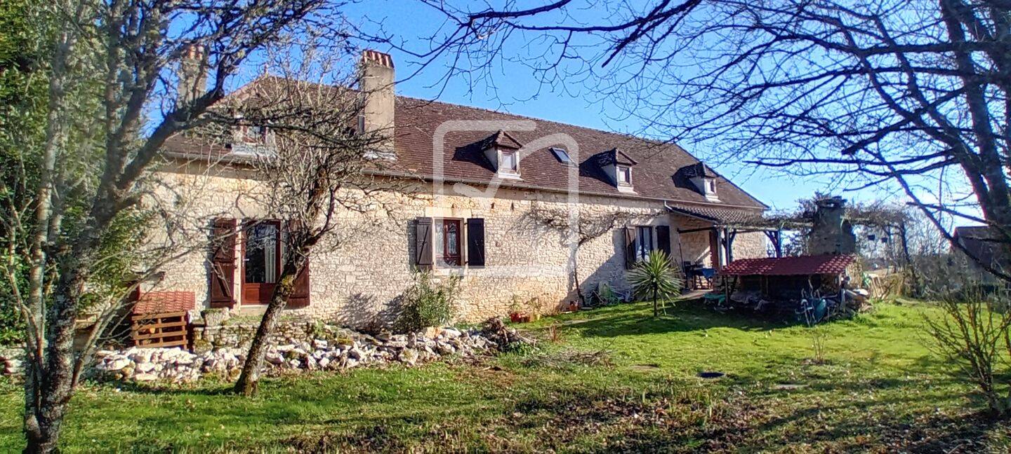 Maison 6 pièces 179 m² · à Cuzance · 179 m² · 313 000 €