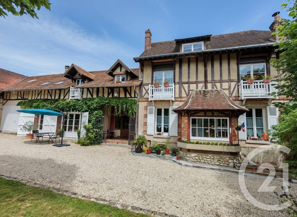 Maison 9 pièces 285 m² · à Chaumont-en-Vexin · 284,6 m² · 656 000 €