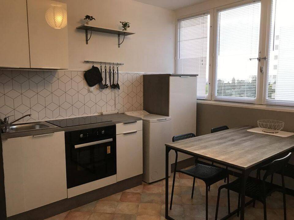 Appartement 2 pièces 50 m² · à Saint-Étienne · 50 m² · 590 €