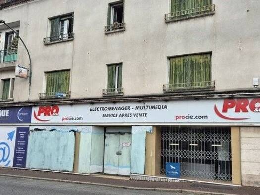 Immeuble à vendre 275 600 € 900 m² Souillac 46200