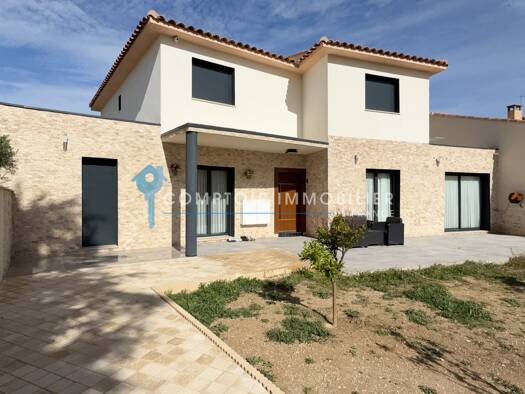 Maison à vendre - Première occupation 996 400 € 9 pièces 7 chambres 244 m² 502 m² de terrain Le Carestier-Le Taulet Marignane 13700