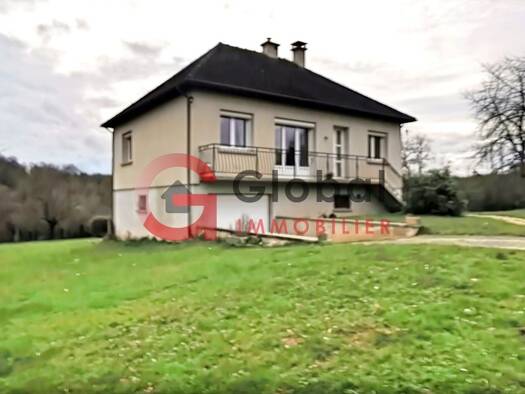Maison de plain-pied à vendre 145 800 € 4 pièces 2 chambres 78 m² 2 690 m² de terrain Champagnat 23190