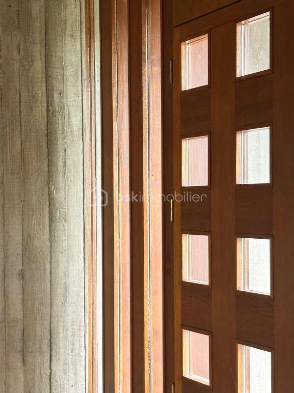 Grenoble-Gières, aux portes du Grésivaudan, un belvédère brutali — 12