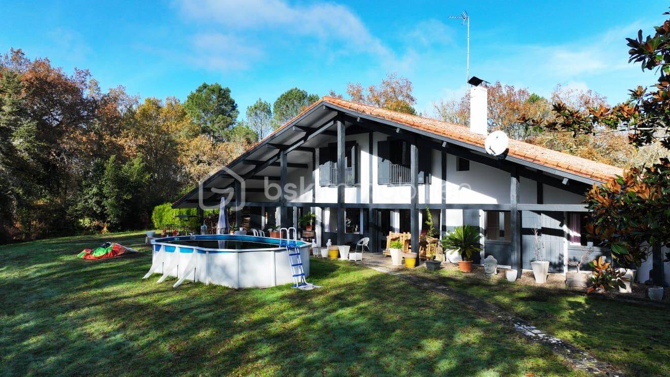 Maison 10 pièces 263 m² · à Tartas · 263 m² · 450 000 €