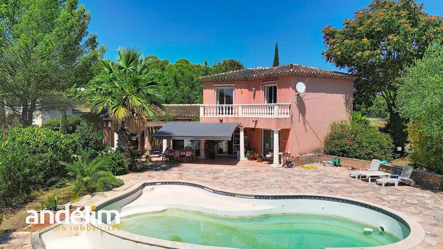 Maison 5 pièces 142 m² · à Saint-Raphaël · 142 m² · 809 000 €