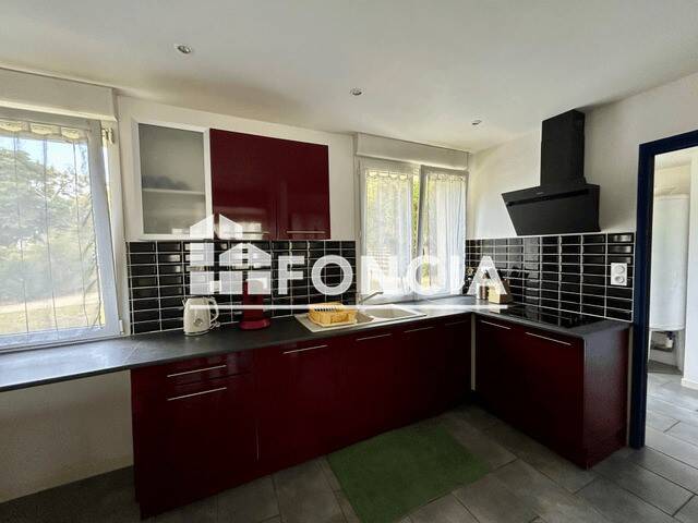 Appartement 4 pièces 97 m² · à Lorient · 96,8 m² · 890 €