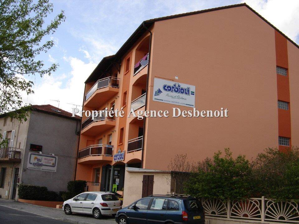 Appartement 4 pièces 83 m² · à Ambérieu-en-Bugey · 83 m² · 713 €