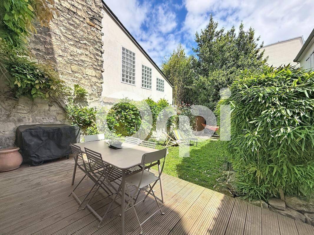 Appartement 3 pièces 62 m² · à Montrouge · 61,7 m² · 1 950 €