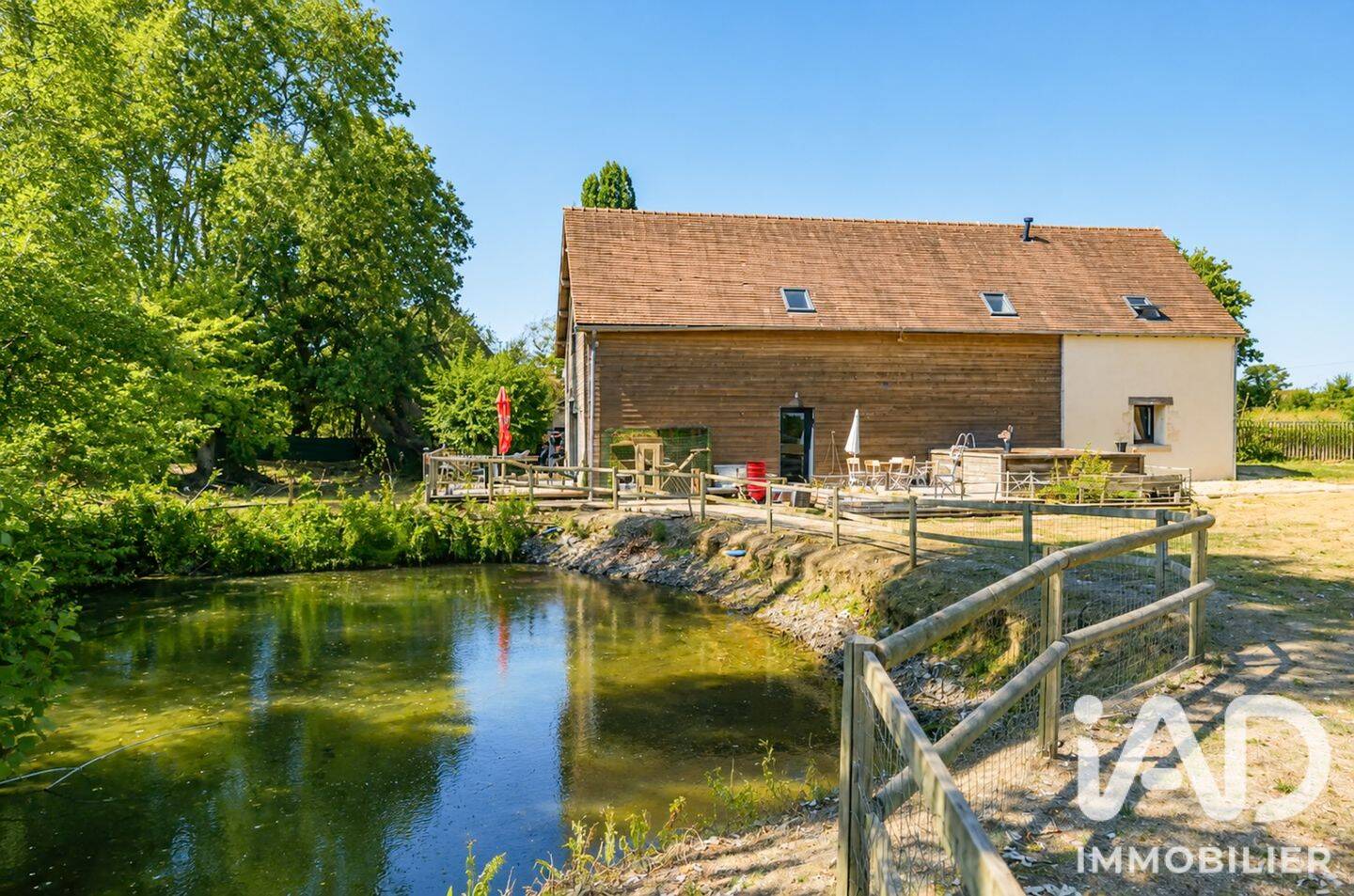 Maison 8 pièces 200 m² · à Teillé · 200 m² · 250 000 €