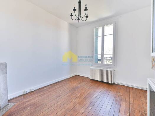 Appartement à louer 671 € 2 pièces 1 chambre 36 m² 1er étage Villemoisson-sur-Orge 91360