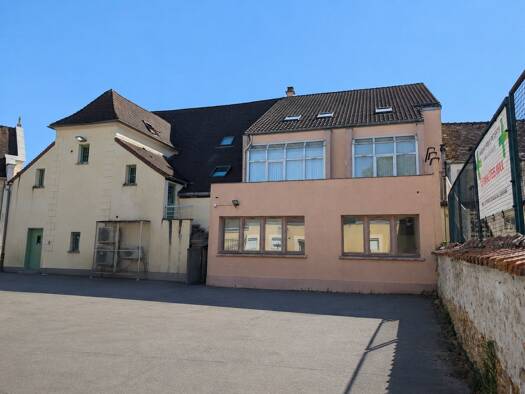 Immeuble à vendre 388 500 € 262,9 m² Centre Est Lieusaint 77127