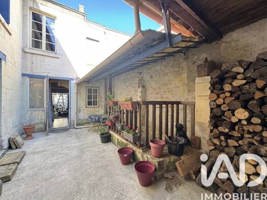 Maison de ville à vendre 85 000 € 5 pièces 3 chambres 161 m² 243 m² de terrain Valençay 36600