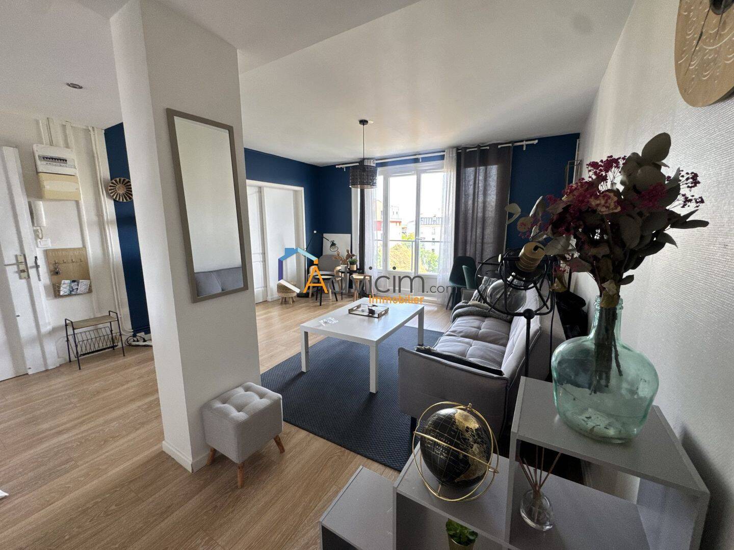 1 pièce 23 m² · à Orléans · 23 m² · 384 €