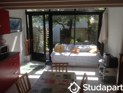 Colocation à louer 520 € 1 pièce 1 chambre 13 m² RDC Ouest Aytré 17440