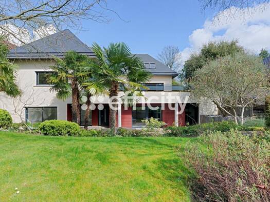 Maison à vendre 1 750 000 € 9 pièces 5 chambres 335 m² 1 142 m² de terrain Res de la Poste-Res du Bois Verrières-le-Buisson 91370