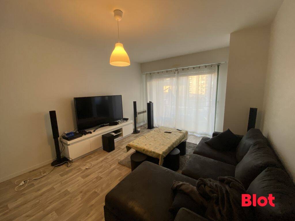 Appartement 2 pièces 51 m² · à Rennes · 50,5 m² · 698 €