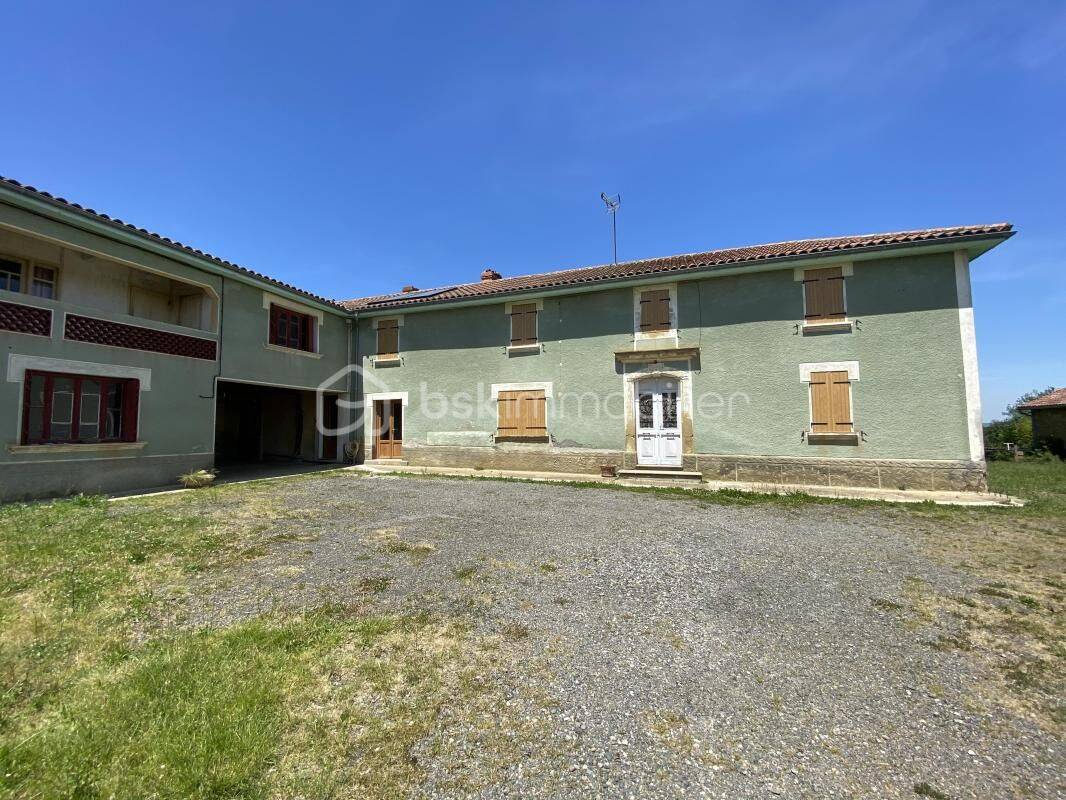 Maison 6 pièces 170 m² · à Mont-de-Marrast · 170 m² · 160 000 €