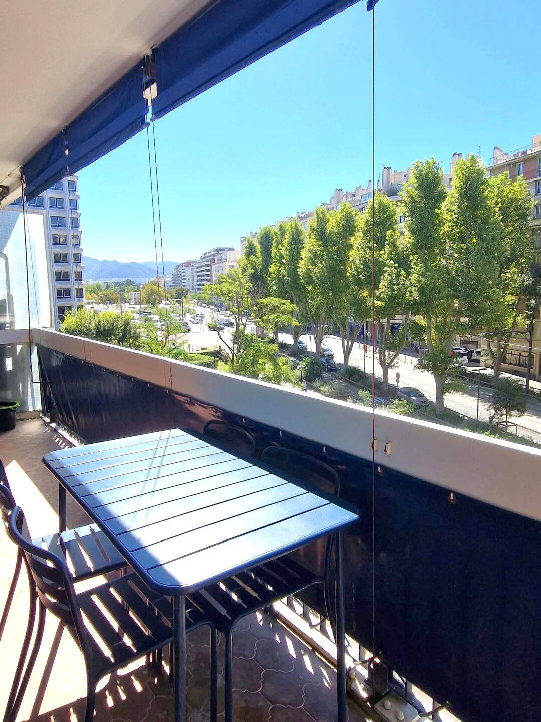 Appartement 2 pièces 52 m² · à Marseille 6ème Arrondissement · 52 m² · 1 090 €/mois