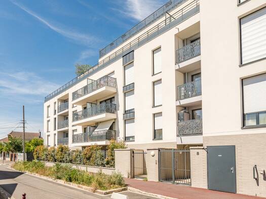 Appartement à vendre 233 000 € 3 pièces 2 chambres 58 m² Étage 1/4 Le Saule Blanc Bondy 93140