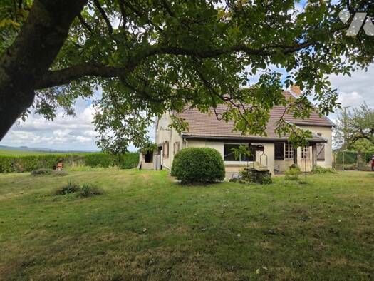 Terrain à vendre 385 000 € 2 572 m² de terrain Sermiers 51500