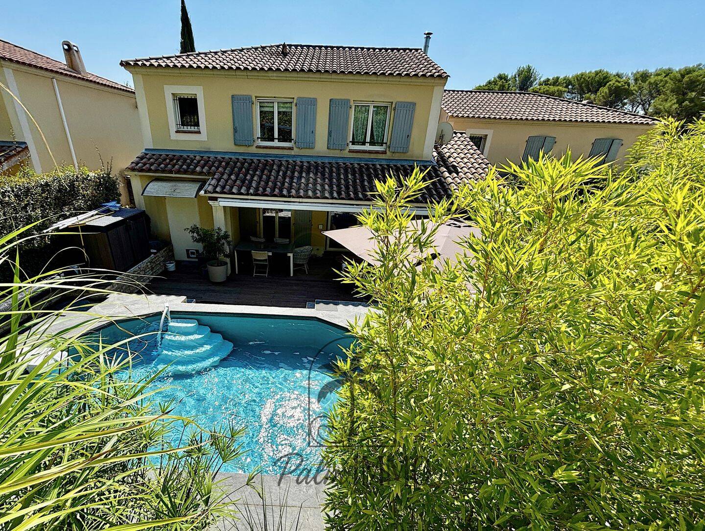 Maison 5 pièces 100 m² · à Rousset · 100 m² · 548 500 €