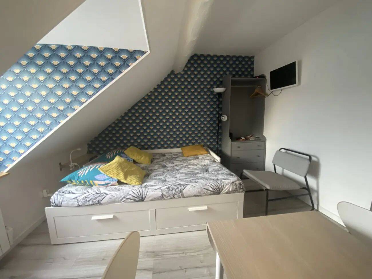 Appartement 1 pièce 14 m² · à Dijon · 13,9 m² · 490 €