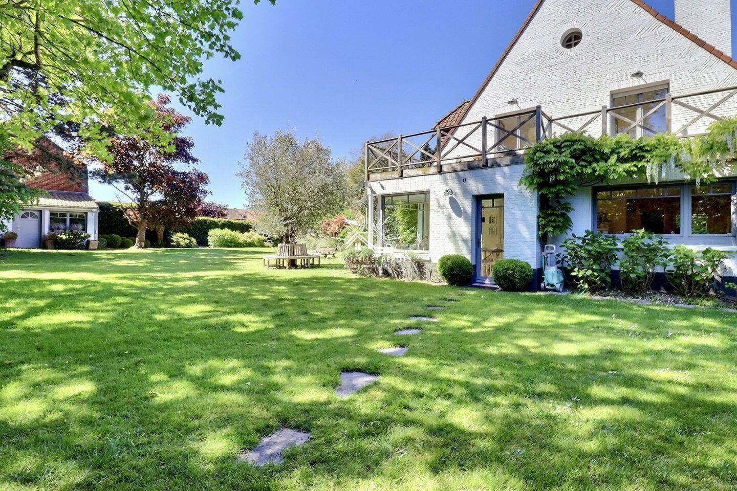 Maison 8 pièces 230 m² · à Croix · 230 m² · 1 100 000 €