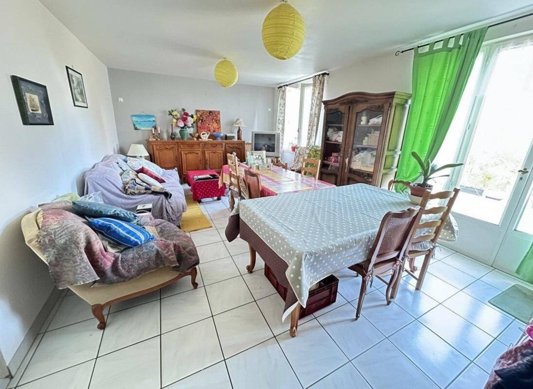 Maison 4 pièces 79 m² · à Dampierre-en-Burly · 79 m² · 63 300 €