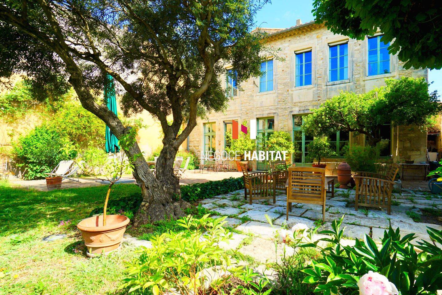Maison 9 pièces 300 m² · à Manduel · 300 m² · 690 000 €