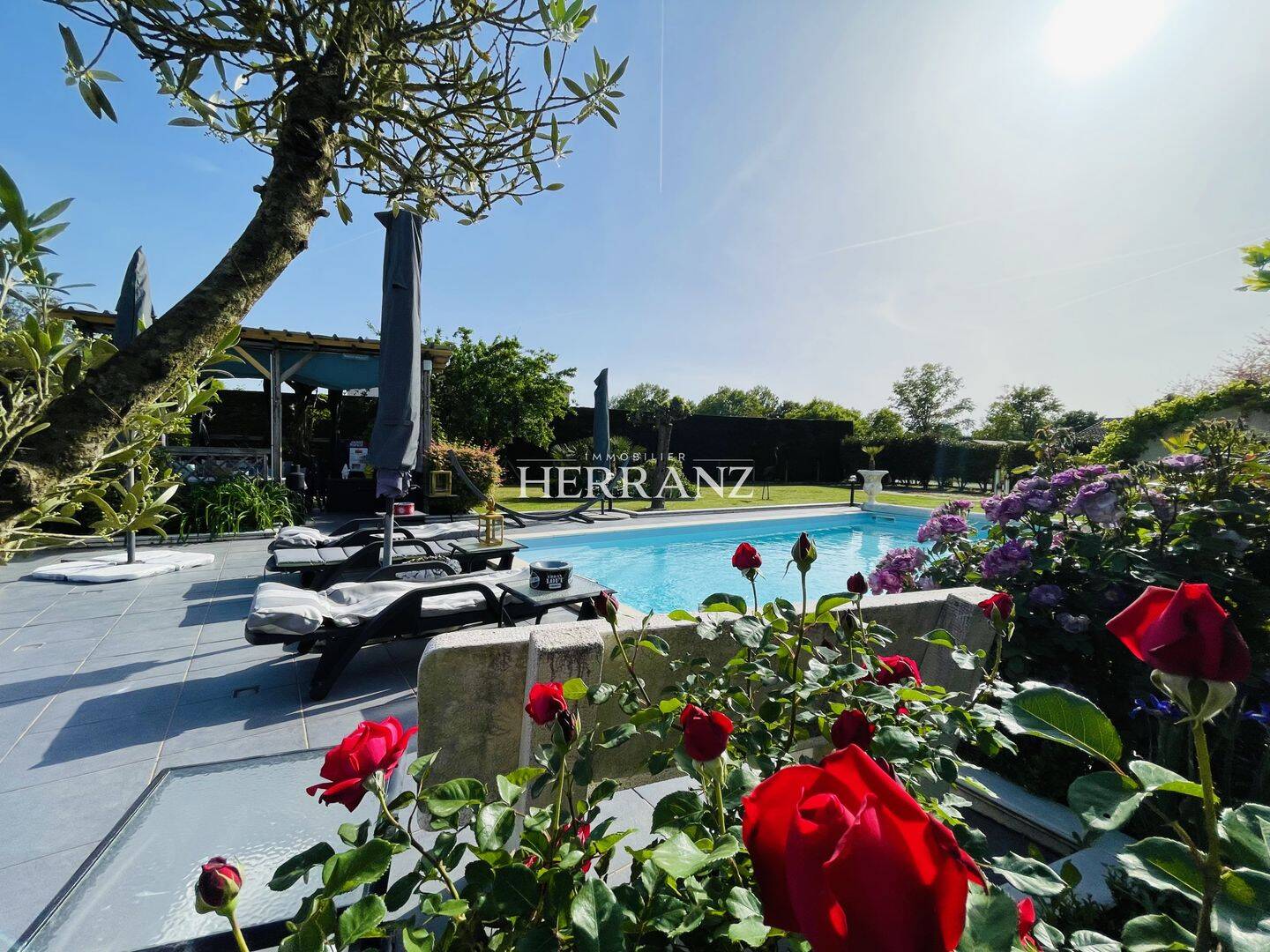 Maison 5 pièces 145 m² · à Lamothe-Montravel · 145 m² · 299 000 €