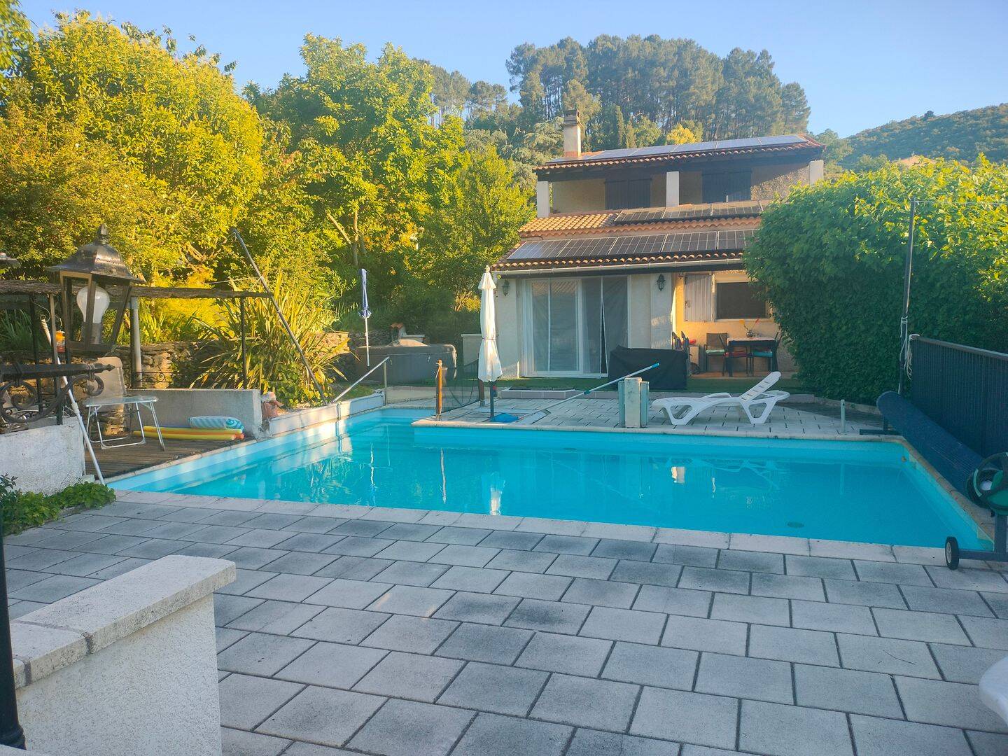 Maison 8 pièces 145 m² · à Les Salles-du-Gardon · 145 m² · 395 000 €
