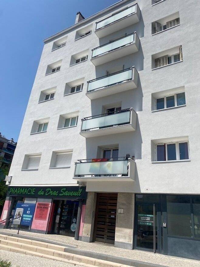 Appartement 2 pièces 54 m² · à Fontaine · 54,2 m² · 85 000 €