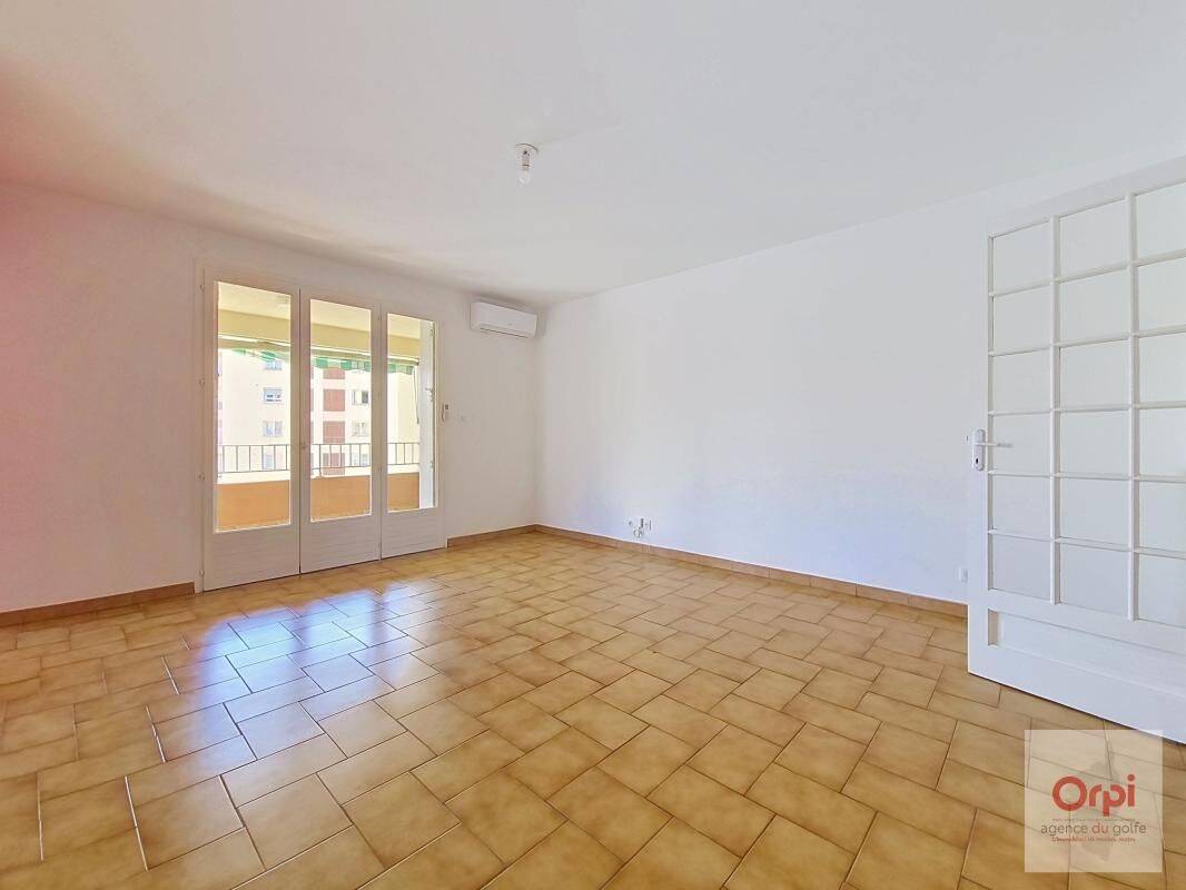 Appartement 3 pièces 87 m² · à Ajaccio · 87,4 m² · 1 200 €/mois