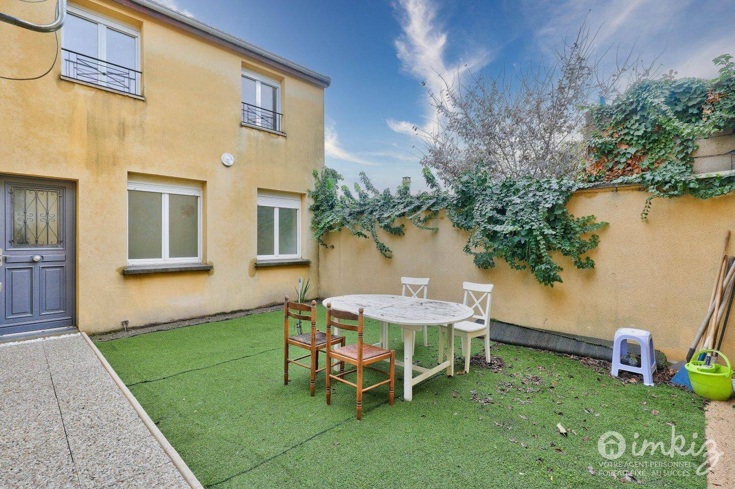 Maison 4 pièces 72 m² · à Saint-Denis · 72 m² · 279 000 €
