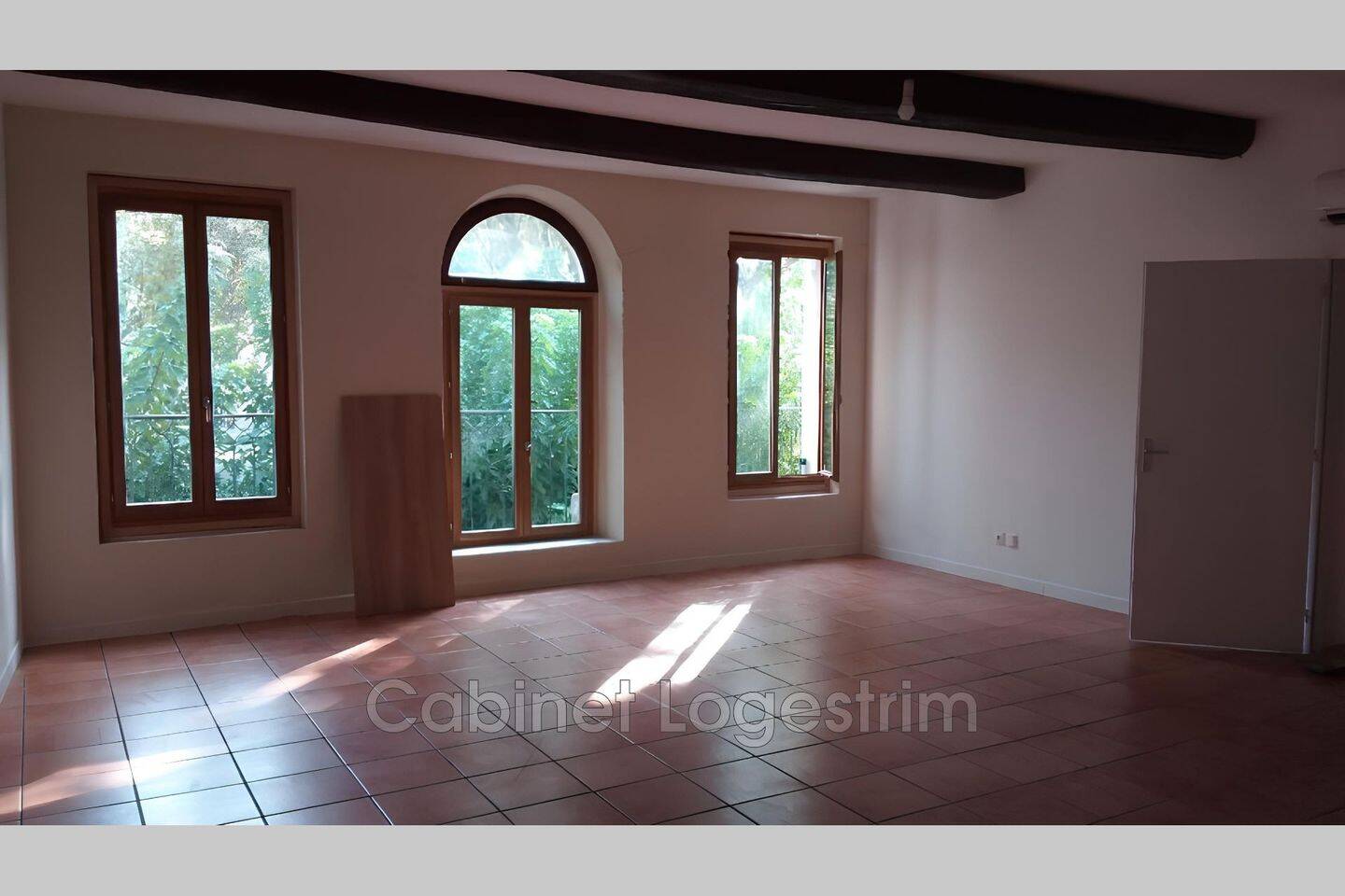 Appartement 3 pièces 82 m² · à Bernis · 82,5 m² · 909 €/mois