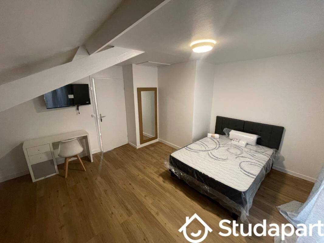 1 pièce 11 m² · à Courdimanche · 11 m² · 550 €/mois