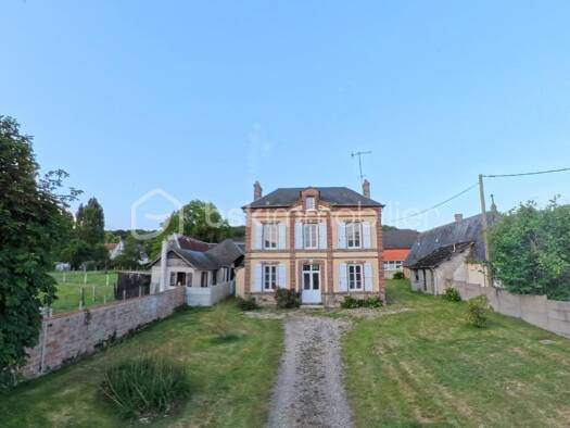 Maison à vendre 174 900 € 6 pièces 4 chambres 95 m² 700 m² de terrain Montfort-sur-Risle 27290