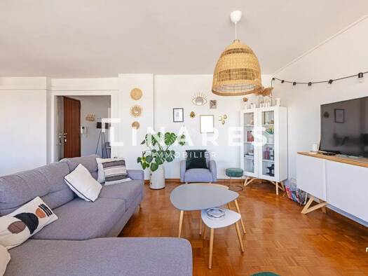 Appartement à vendre 525 000 € 3 pièces 2 chambres 80 m² 7 étages Saint Victor Marseille 7ème arrondissement 13007